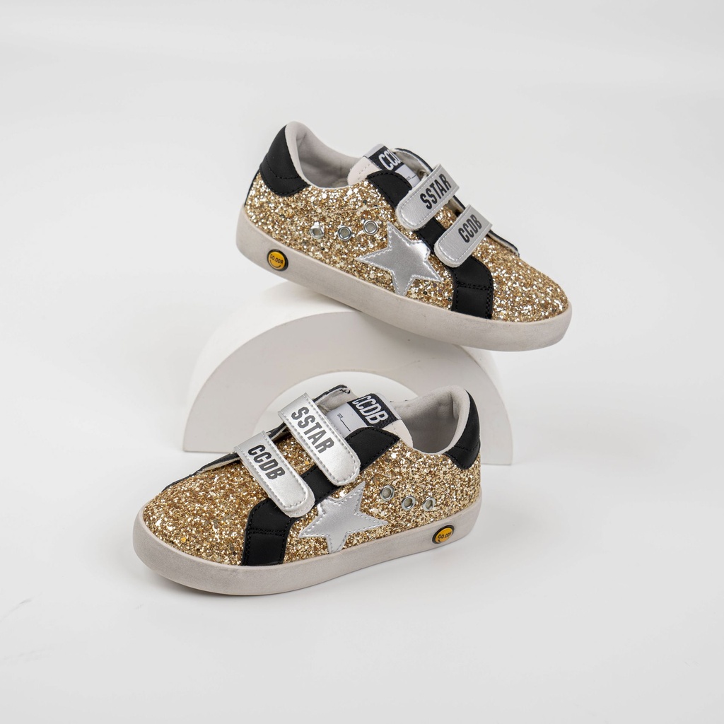 BLACK SILVERSTAR STICKER (35)